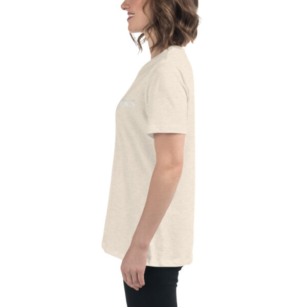 womens relaxed t shirt heather prism natural left bee.jpg