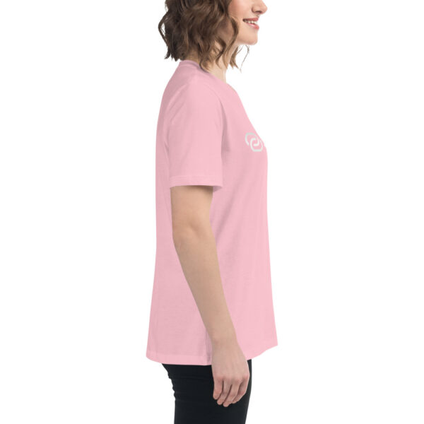 womens relaxed t shirt pink right bee.jpg
