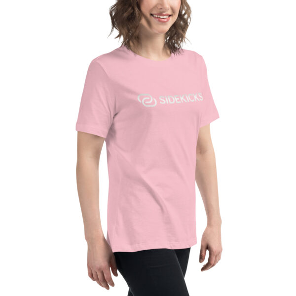womens relaxed t shirt pink right front beeab.jpg